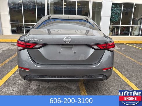 Used 2024 Nissan Sentra S image 7