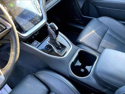 Used 2022 Subaru Outback Limited image 20