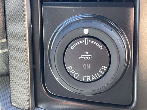 Certified 2022 Ford F150 Platinum w/ Equipment Group 701A High image 23