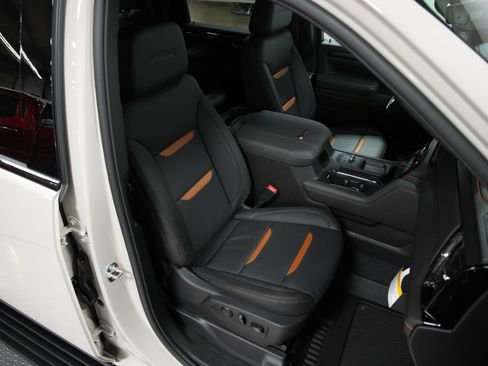 New 2026 GMC Sierra 2500 AT4 w/ AT4 Premium Plus Package image 18