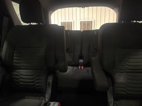 Used 2020 Ford Explorer XLT image 23