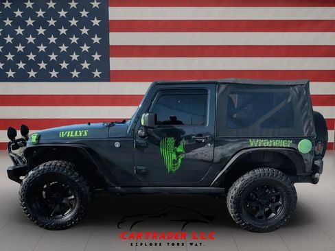 Used 2018 Jeep Wrangler Sport AWD/4WD image 3