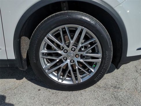 Used 2023 Acura MDX SH-AWD w/ Advance Package image 11