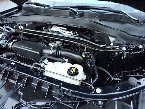 Used 2023 Ford Explorer King Ranch w/ Technology Package image 37