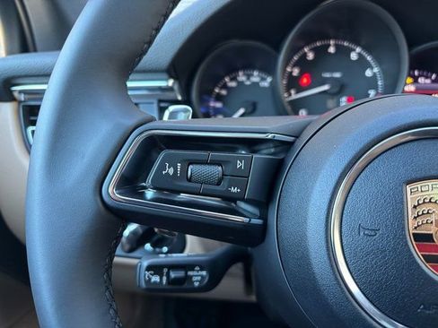 Certified 2026 Porsche Macan image 15