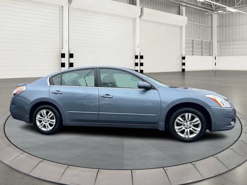 Used 2012 Nissan Altima 2.5 S w/ 20th Anniversary Pkg image 2