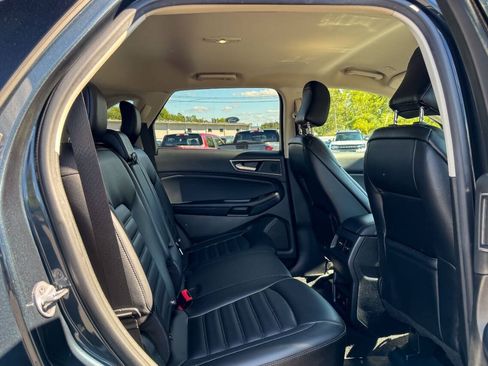 Used 2022 Ford Edge SEL w/ Convenience Package AWD/4WD image 12