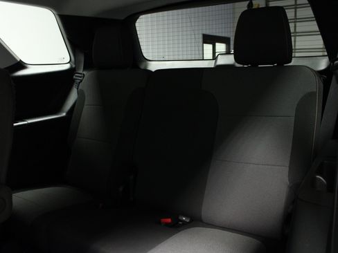 Used 2020 Chevrolet Traverse LT FWD image 14