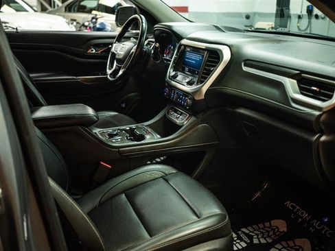 Used 2023 GMC Acadia SLT w/ Elevation Edition AWD/4WD image 13