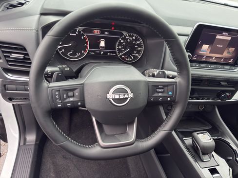 New 2026 Nissan Rogue SV w/ Cold Weather Package AWD/4WD image 16