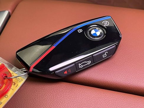 New 2027 BMW X7 M60i AWD/4WD image 39