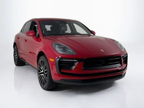 Used 2023 Porsche Macan Turbo AWD/4WD image 7
