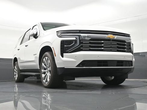 Used 2025 Chevrolet Tahoe Premier w/ Sun And Tow Package RWD image 31