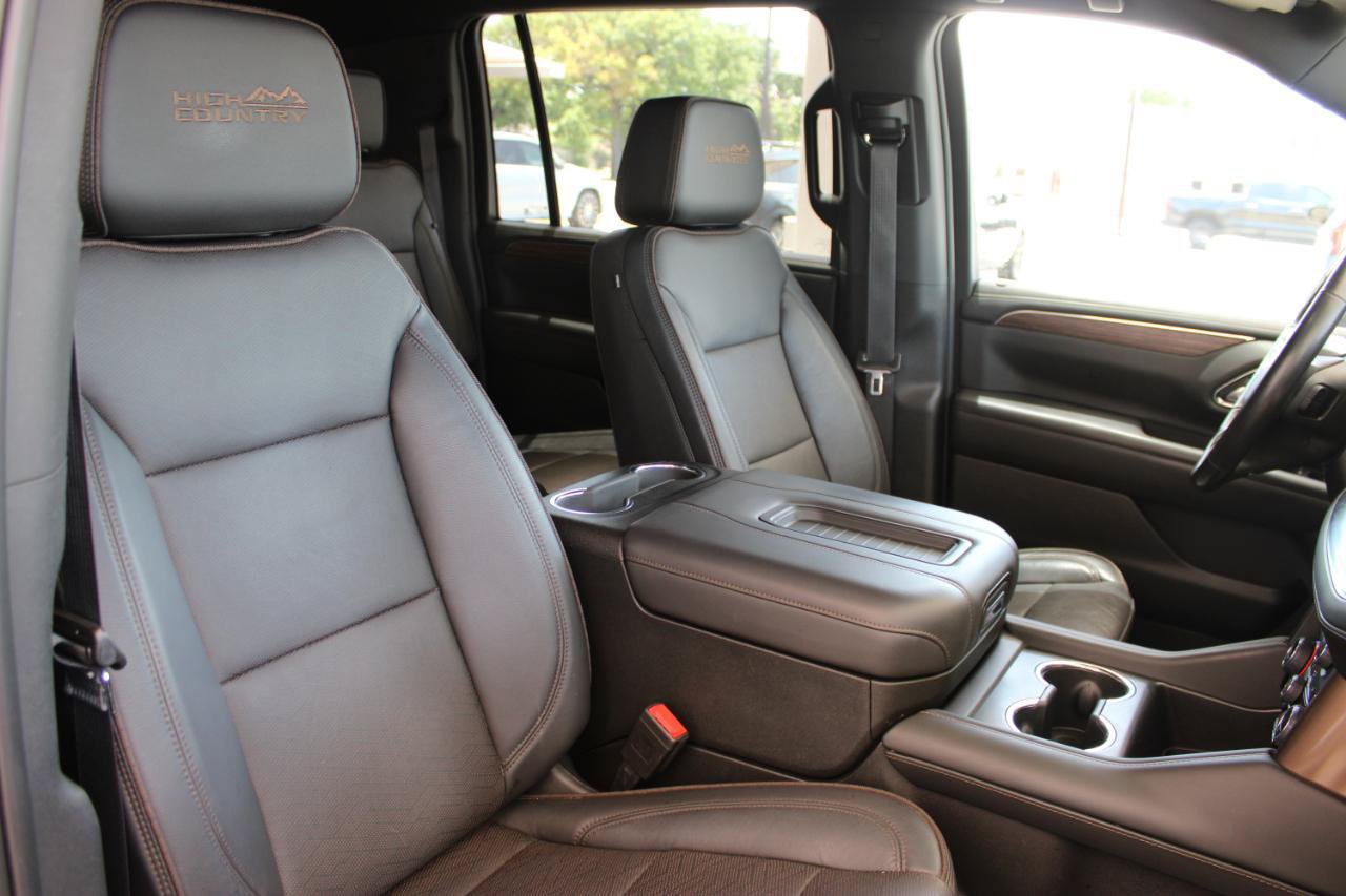 Used 2022 Chevrolet Suburban High Country AWD/4WD image 23