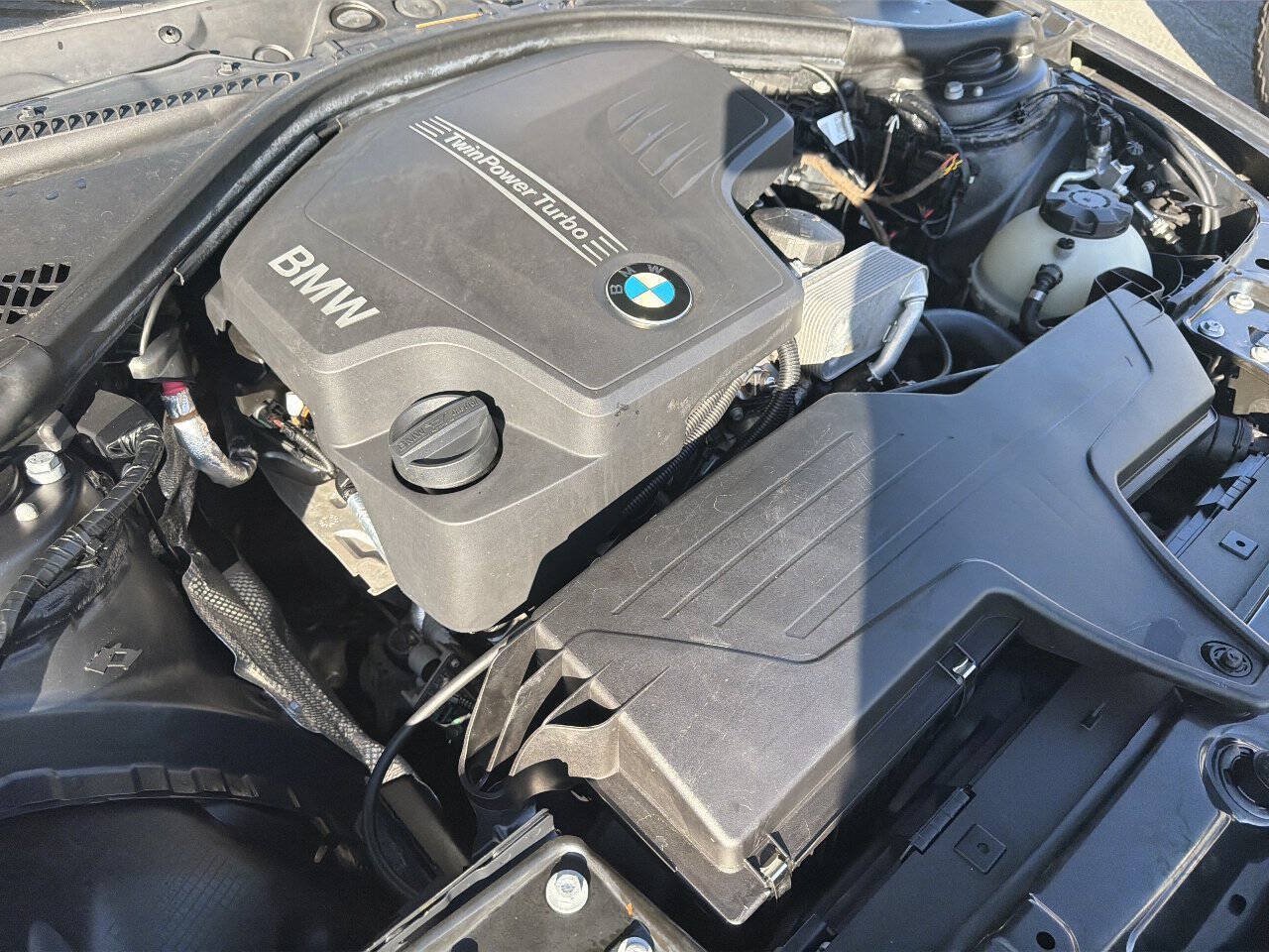 Used 2014 BMW 320i Sedan RWD image 13