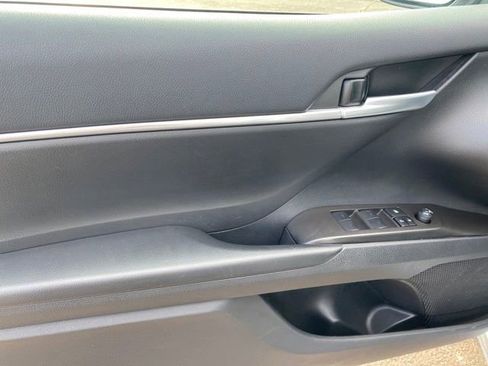 Used 2023 Toyota Camry SE image 14