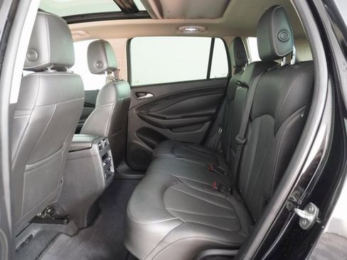 Used 2017 Buick Envision Essence image 32