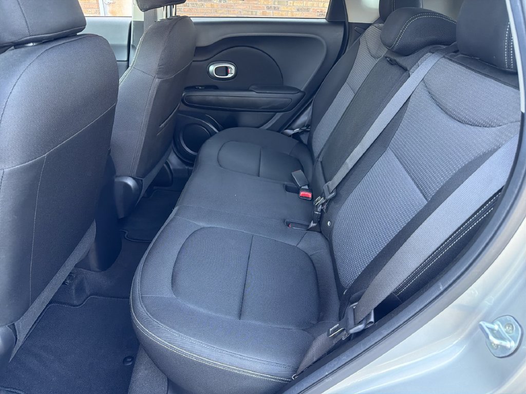 Used 2017 Kia Soul + FWD image 20