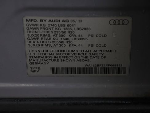 Used 2023 Audi Q4 e-tron Premium Plus w/ Premium Plus image 23
