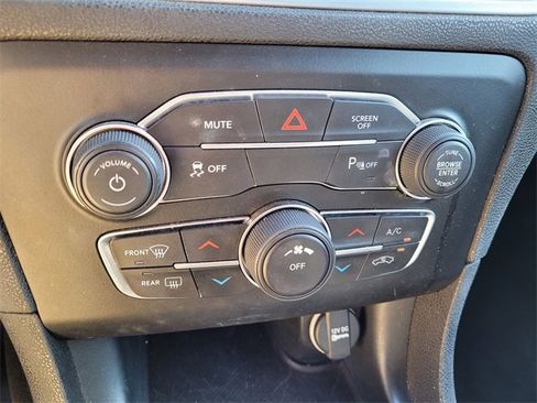 Certified 2022 Dodge Charger SXT image 19