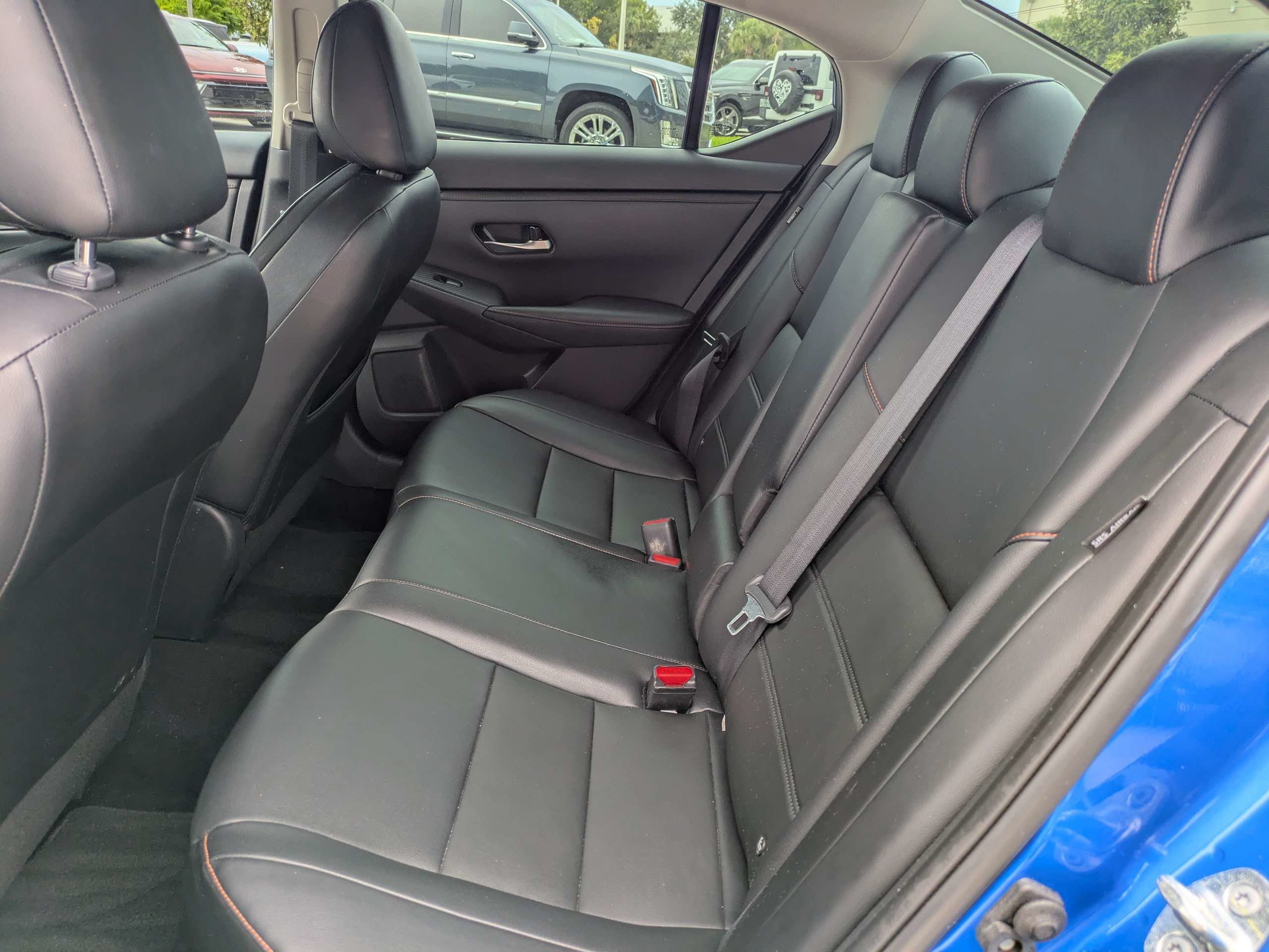 Used 2023 Nissan Sentra SR w/ SR Premium Package FWD image 12