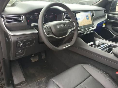 New 2026 Jeep Grand Wagoneer Limited AWD/4WD image 10