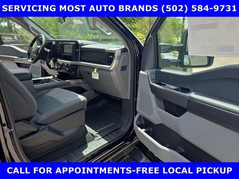 New 2025 Ford F250 XLT image 15