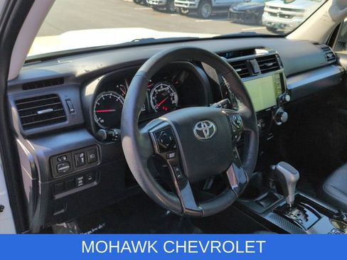 Used 2023 Toyota 4Runner TRD Off-Road Premium w/ Moonroof Package AWD/4WD image 11