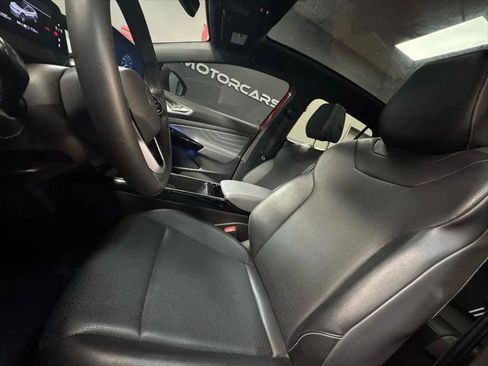 Used 2023 Volkswagen ID.4 Pro image 9