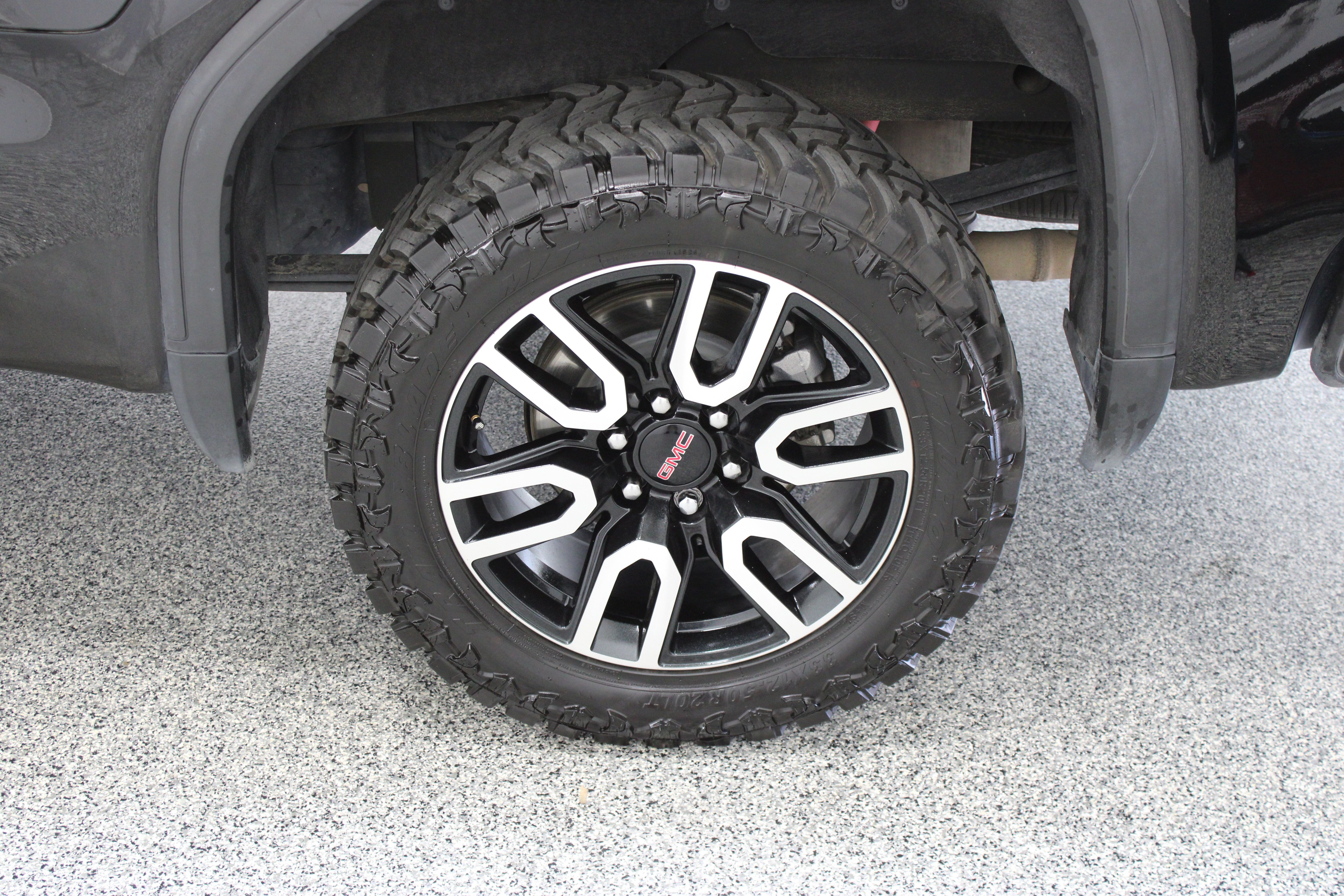 Used 2023 GMC Sierra 1500 AT4 w/ AT4 Preferred Package AWD/4WD image 13