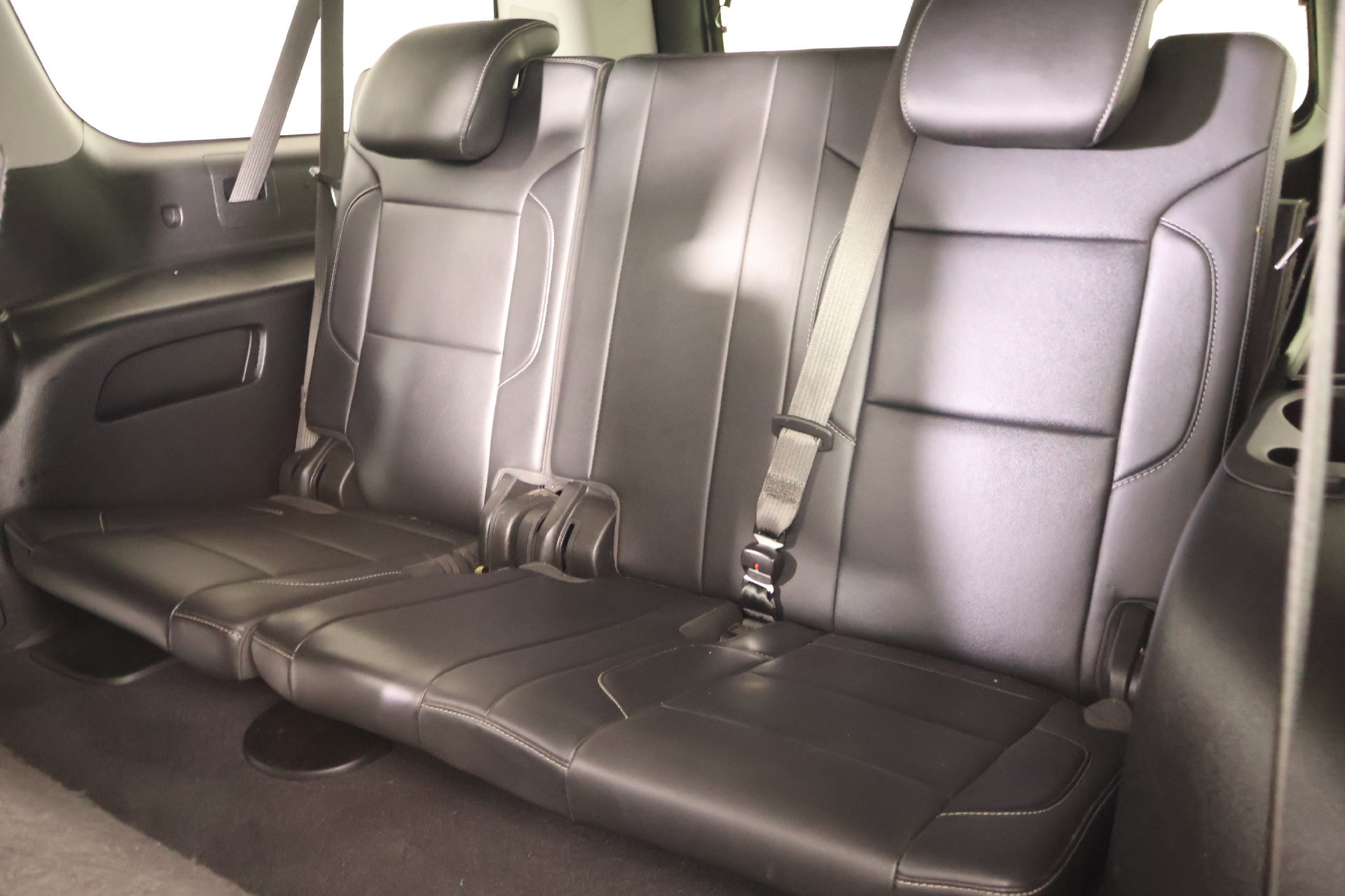 Used 2020 Chevrolet Suburban LT AWD/4WD image 13