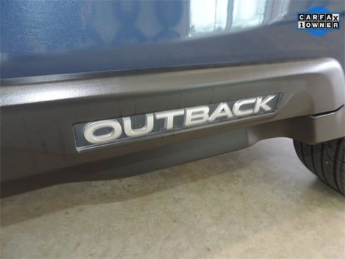 Used 2024 Subaru Outback Premium image 15