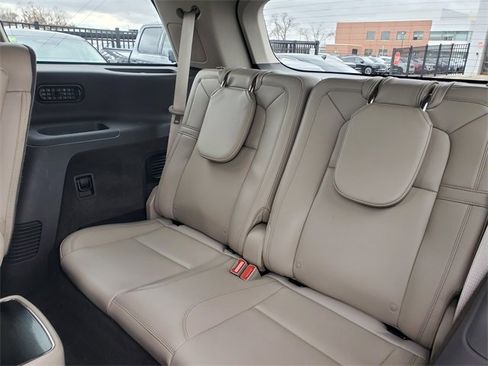 Certified 2023 Lincoln Aviator Reserve w/ Equipment Group 201A image 34