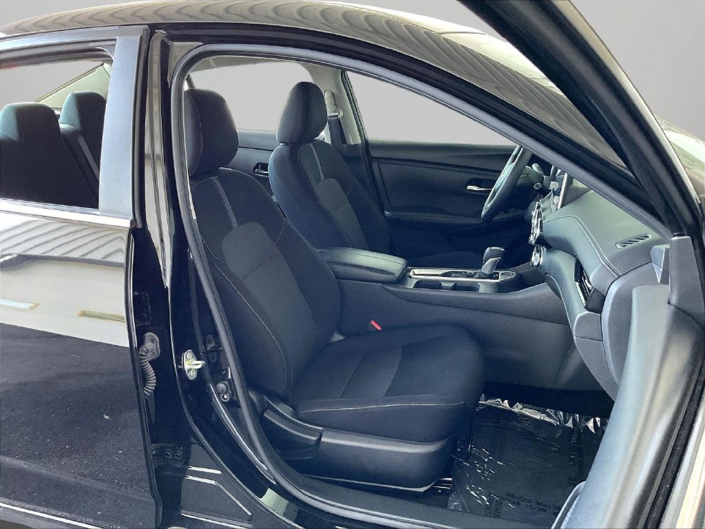 Used 2024 Nissan Sentra SV FWD image 28