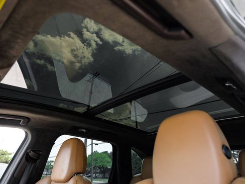 Used 2012 Porsche Cayenne Turbo AWD/4WD image 5