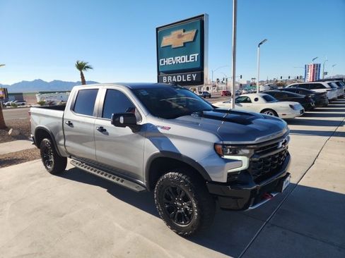 Used 2023 Chevrolet Silverado 1500 ZR2 w/ Technology Package image 1