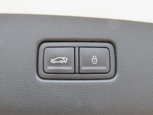 Used 2022 Genesis GV70 2.5T AWD/4WD image 27