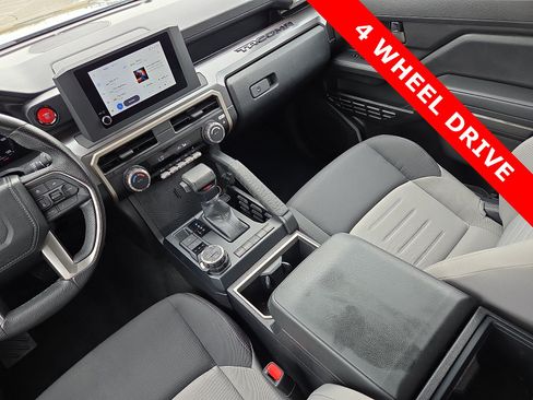 Used 2024 Toyota Tacoma TRD Off-Road AWD/4WD image 12
