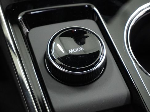 New 2026 Chevrolet Equinox RS w/ Convenience Package III image 32