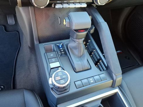 New 2026 Toyota Tacoma TRD Off-Road AWD/4WD image 17