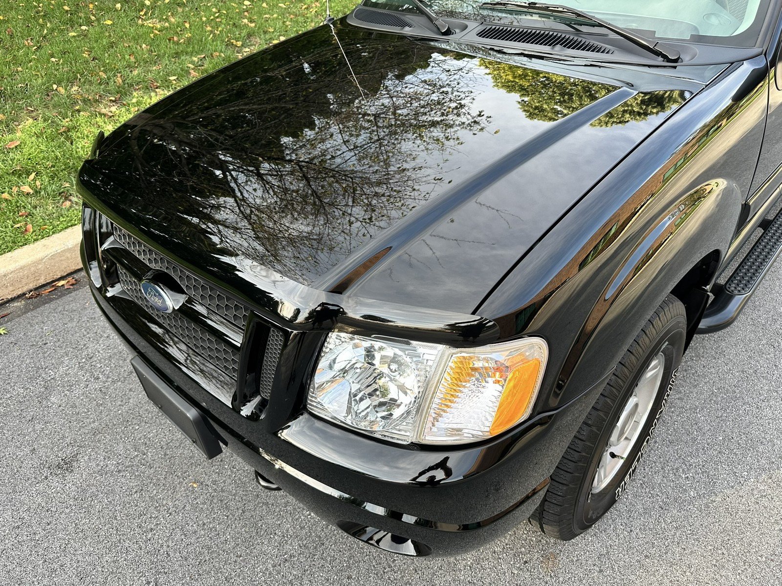 Used 2004 Ford Explorer Sport Trac 4x4 image 66