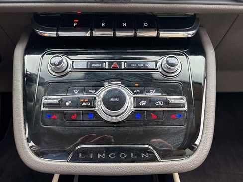 Used 2022 Lincoln Corsair FWD w/ Equipment Group 101A image 23