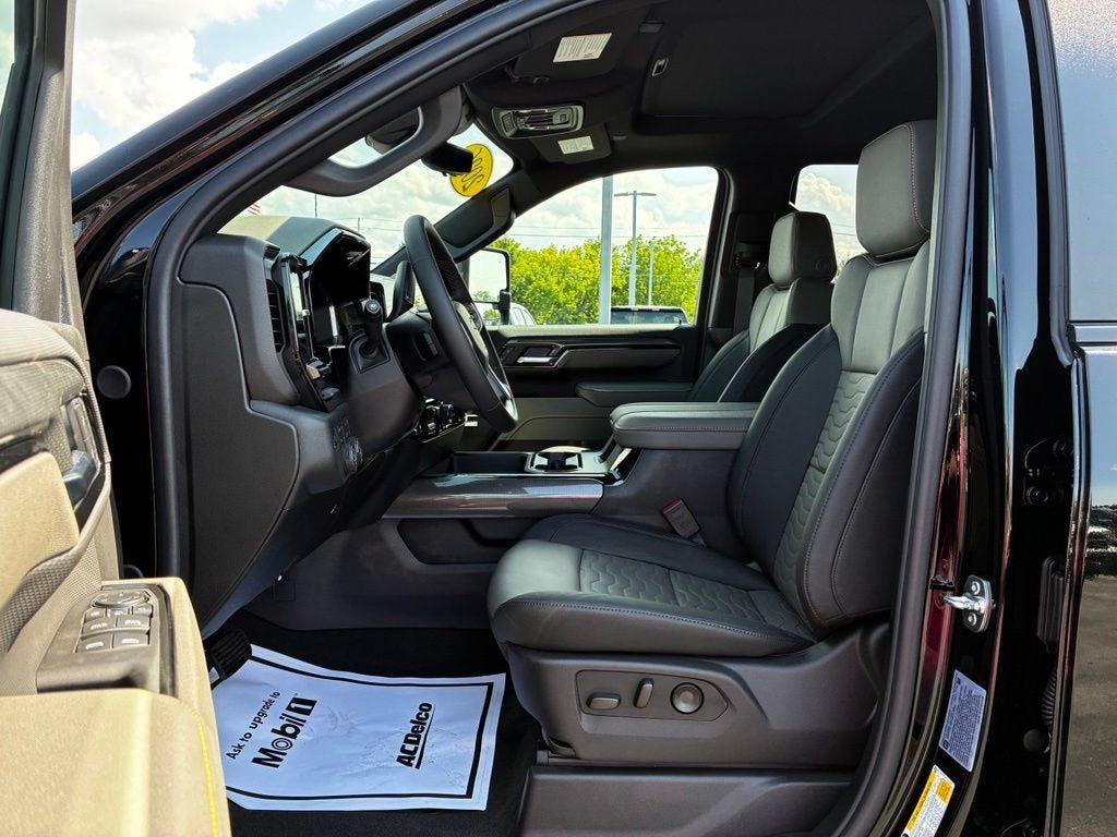 New 2026 Chevrolet Silverado 2500 ZR2 w/ Snow Plow Prep/Camper Package AWD/4WD image 5