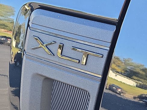 New 2025 Ford Maverick XLT w/ Black Appearance Package image 10