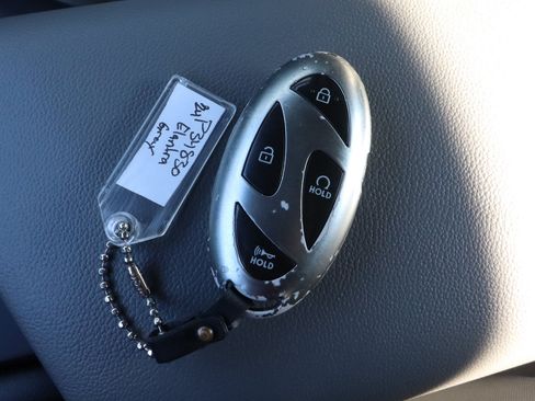 Used 2024 Hyundai Elantra SEL FWD image 31