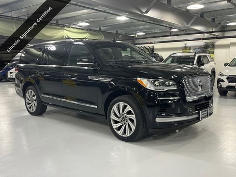 Certified 2023 Lincoln Navigator L Reserve AWD/4WD image 1