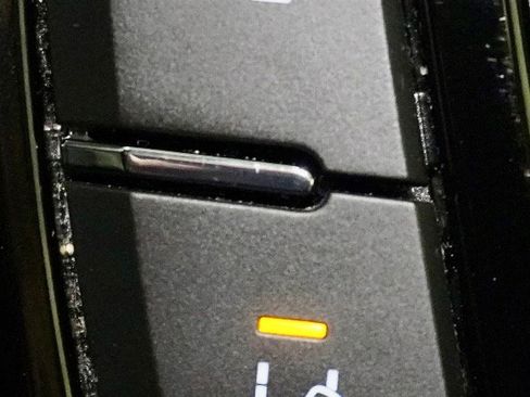 Used 2018 Buick Encore Premium image 23