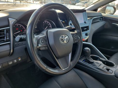 Used 2023 Toyota Camry SE w/ Cold Weather Package image 10