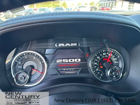 Used 2023 RAM 2500 Laramie AWD/4WD image 30