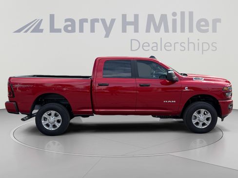 New 2026 RAM 2500 Big Horn AWD/4WD image 6